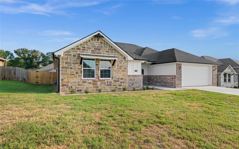 113 Hay Meadow Drive, Winona, TX 75792, 4 Habitaciones Habitaciones , ,2 BañosBaños,Residential,En Venta,113 Hay Meadow Drive,20956829