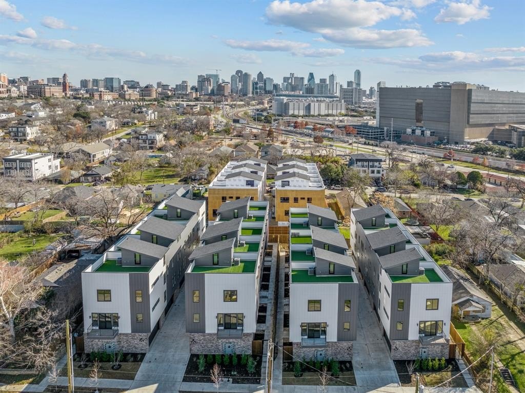2206 Arroyo Avenue #303, Dallas, TX 75219, 2 Habitaciones Habitaciones , ,2 BañosBaños,Residential Lease,En Alquiler,2206 Arroyo Avenue,20956841