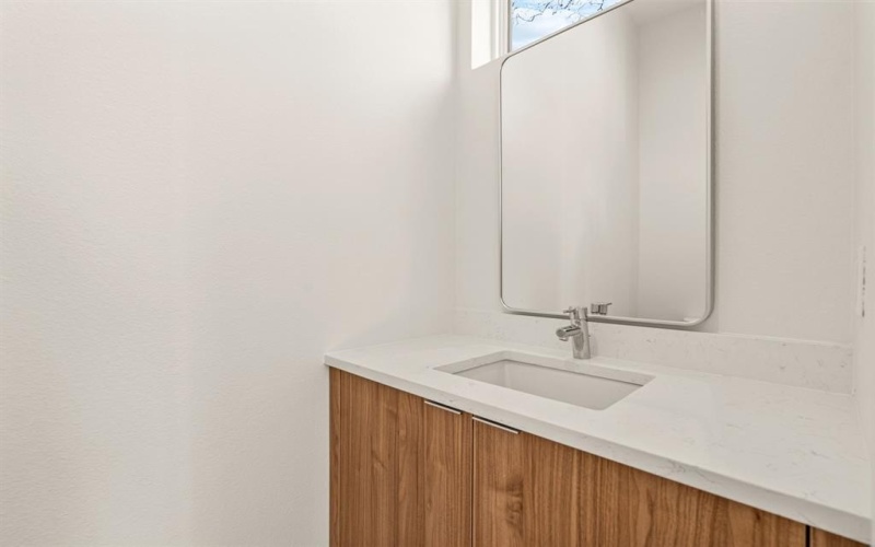 2206 Arroyo Avenue #303, Dallas, TX 75219, 2 Habitaciones Habitaciones , ,2 BañosBaños,Residential Lease,En Alquiler,2206 Arroyo Avenue,20956841