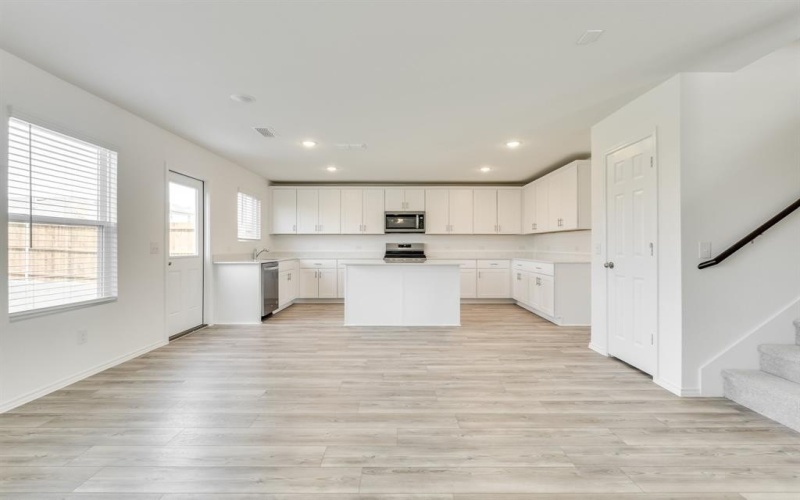 16048 Isles Drive, Fort Worth, TX 76052, 6 Bedrooms Bedrooms, ,3 BathroomsBathrooms,Residential Lease,For Rent,16048 Isles Drive,20956859