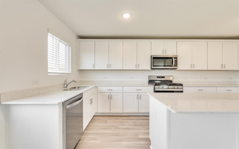 16048 Isles Drive, Fort Worth, TX 76052, 6 Bedrooms Bedrooms, ,3 BathroomsBathrooms,Residential Lease,For Rent,16048 Isles Drive,20956859