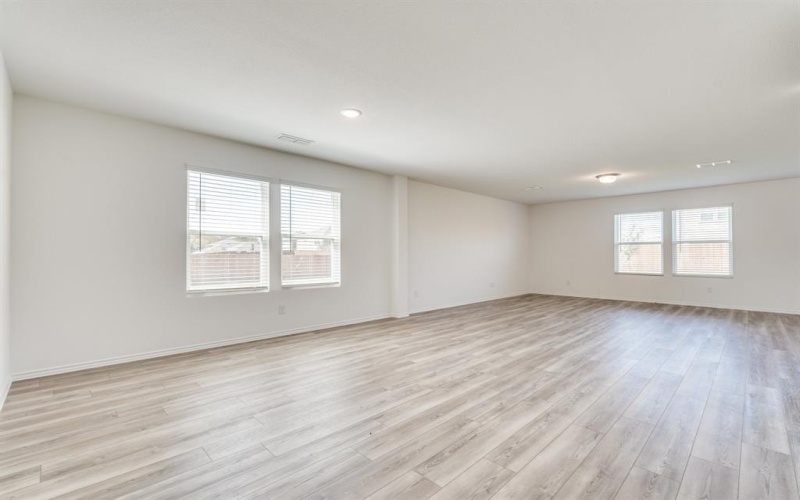 16048 Isles Drive, Fort Worth, TX 76052, 6 Bedrooms Bedrooms, ,3 BathroomsBathrooms,Residential Lease,For Rent,16048 Isles Drive,20956859