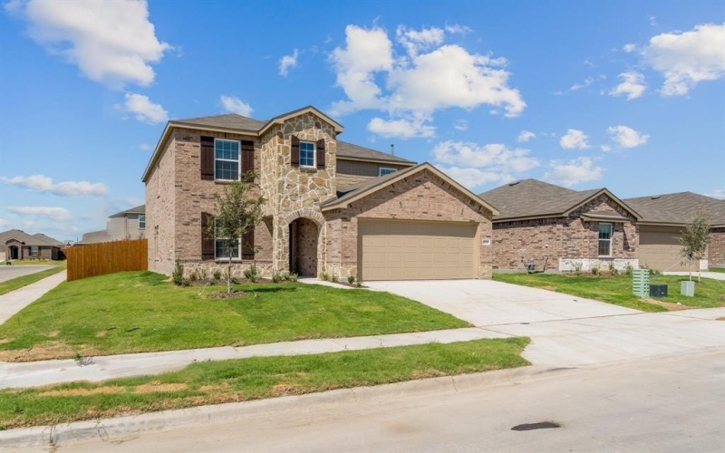 16048 Isles Drive, Fort Worth, TX 76052, 6 Bedrooms Bedrooms, ,3 BathroomsBathrooms,Residential Lease,For Rent,16048 Isles Drive,20956859