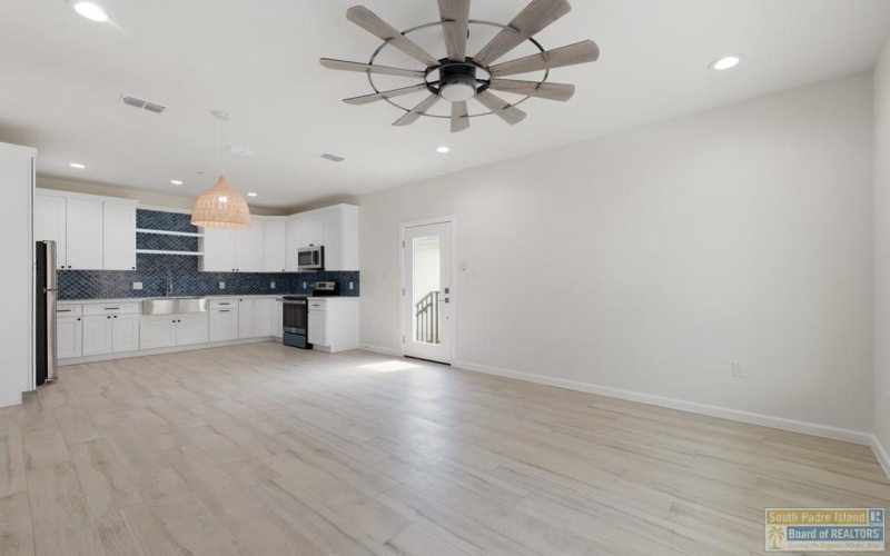 115 Marlin St. #C, South Padre Island, TX 78597, 2 Habitaciones Habitaciones , ,2 BañosBaños,Residential,En Venta,115 Marlin St.,103845