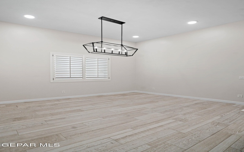 13901 Summer Hail Avenue, El Paso, TX 79928, 4 Bedrooms Bedrooms, ,3 BathroomsBathrooms,Residential,For Sale,13901 Summer Hail Avenue,923871