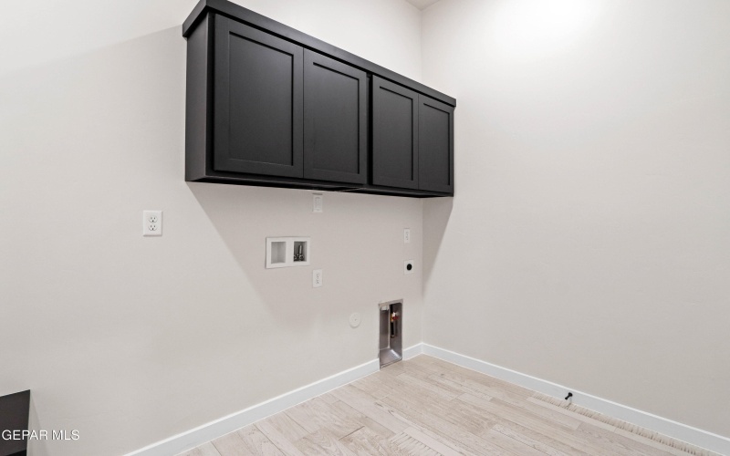 13901 Summer Hail Avenue, El Paso, TX 79928, 4 Bedrooms Bedrooms, ,3 BathroomsBathrooms,Residential,For Sale,13901 Summer Hail Avenue,923871