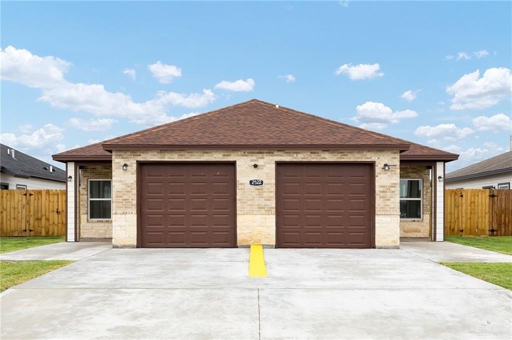 2522 N Valley Circle #B, La Feria, TX 78559, 2 Bedrooms Bedrooms, ,2 BathroomsBathrooms,Residential Lease,For Rent,2522 N Valley Circle,472881