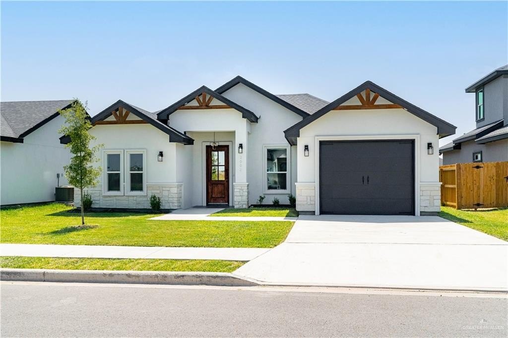 2002 Lime Street, San Juan, TX 78589, 3 Bedrooms Bedrooms, ,2 BathroomsBathrooms,Residential,For Sale,2002 Lime Street,472918