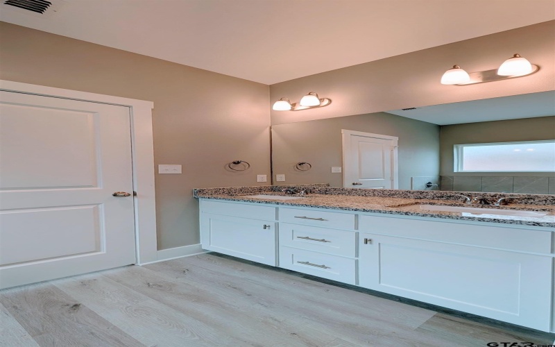 1310 Cayden Circle, Whitehouse, TX 75791, 4 Bedrooms Bedrooms, ,2 BathroomsBathrooms,Residential,For Sale,1310 Cayden Circle,25008003