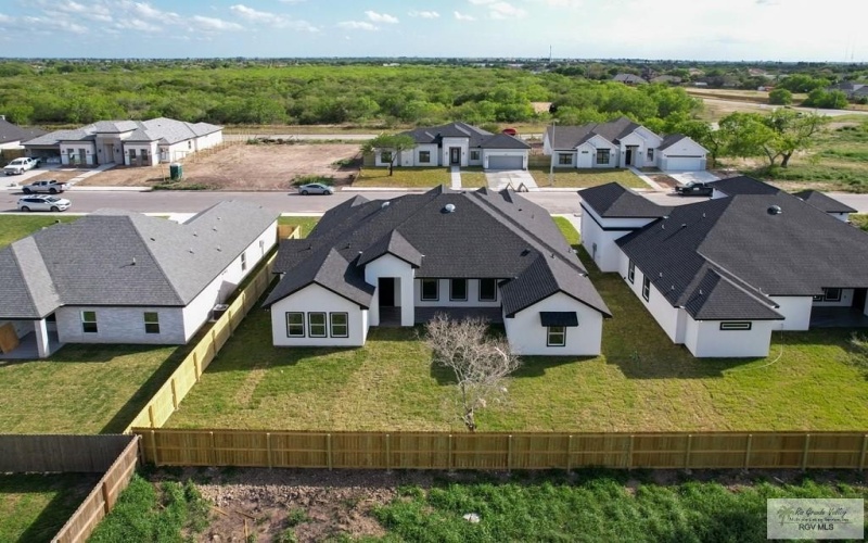 6243 QUEENS WOODS, BROWNSVILLE, TX 78526, 4 Bedrooms Bedrooms, ,3 BathroomsBathrooms,Residential,For Sale,6243 QUEENS WOODS,29765721