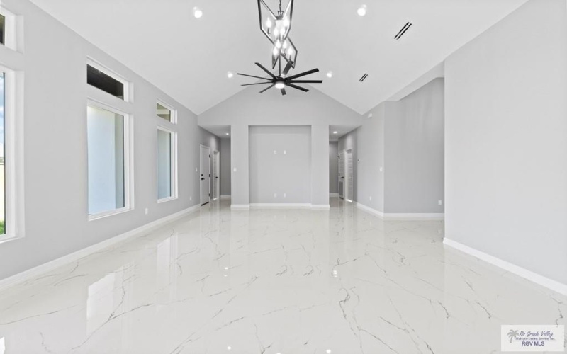 6243 QUEENS WOODS, BROWNSVILLE, TX 78526, 4 Bedrooms Bedrooms, ,3 BathroomsBathrooms,Residential,For Sale,6243 QUEENS WOODS,29765721