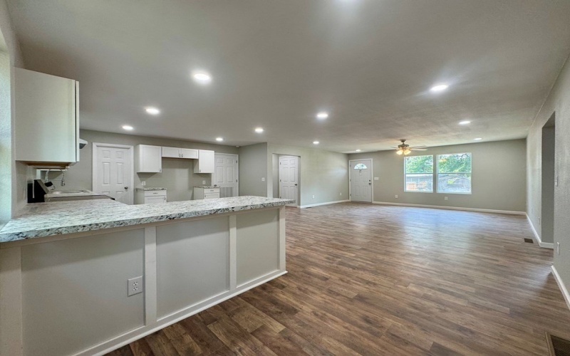 151 Pawnee Trl, Mabank, TX 75156, 3 Bedrooms Bedrooms, ,2 BathroomsBathrooms,Residential,For Sale,151 Pawnee Trl,109119