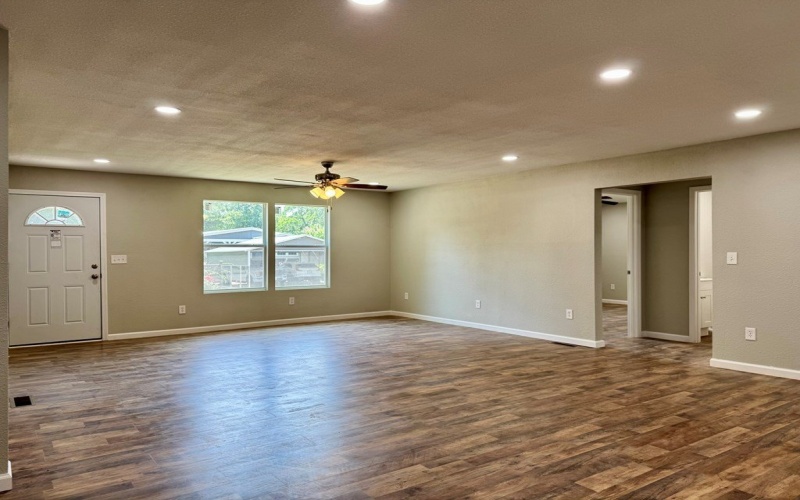 151 Pawnee Trl, Mabank, TX 75156, 3 Bedrooms Bedrooms, ,2 BathroomsBathrooms,Residential,For Sale,151 Pawnee Trl,109119