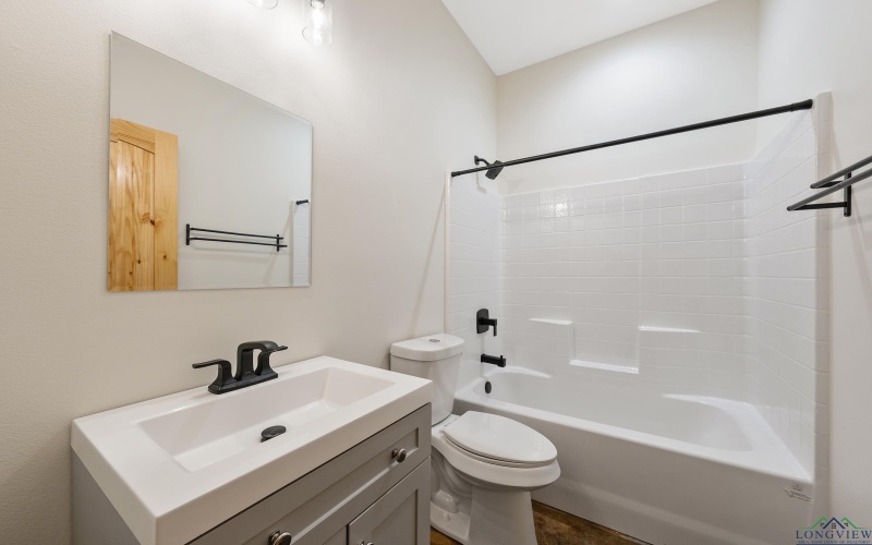 9089 Raspberry Ave, Frankston, TX 75763, 3 Bedrooms Bedrooms, ,2 BathroomsBathrooms,Residential,For Sale,9089 Raspberry Ave,20253846