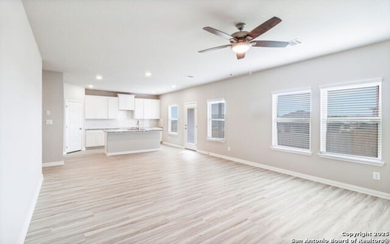 211 Prominence Way, Cibolo, TX 78108, 4 Habitaciones Habitaciones , ,2 BañosBaños,Residential,En Venta,211 Prominence Way,1872512