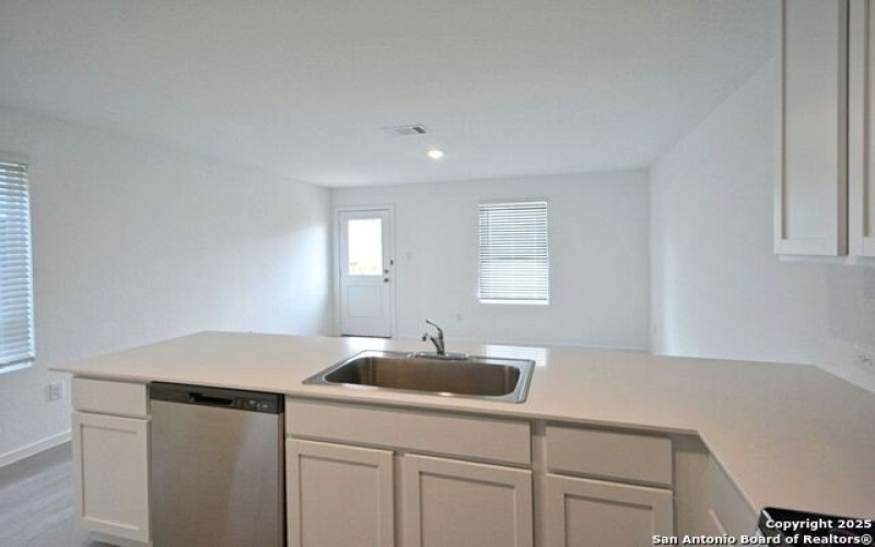 5010 Cedar Sage, Converse, TX 78109, 3 Habitaciones Habitaciones , ,2 BañosBaños,Residential Lease,En Alquiler,5010 Cedar Sage,1872566