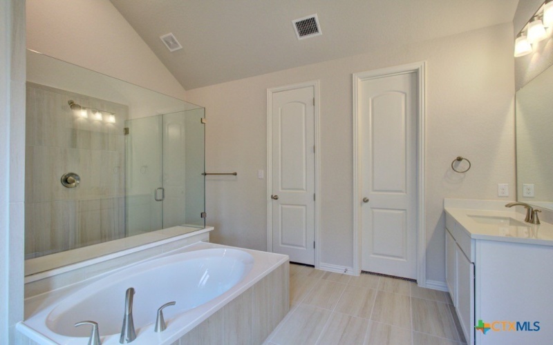 1752 Heritage Maples, New Braunfels, TX 78132, 3 Bedrooms Bedrooms, ,2 BathroomsBathrooms,Residential,For Sale,1752 Heritage Maples,582171