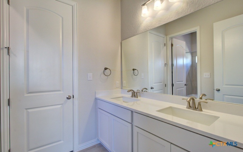 1752 Heritage Maples, New Braunfels, TX 78132, 3 Bedrooms Bedrooms, ,2 BathroomsBathrooms,Residential,For Sale,1752 Heritage Maples,582171