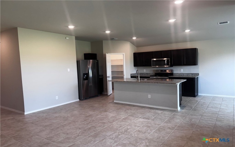 1010 Prairie Clover Drive, Killeen, TX 76543, 3 Bedrooms Bedrooms, ,2 BathroomsBathrooms,Residential Lease,For Rent,1010 Prairie Clover Drive,582196