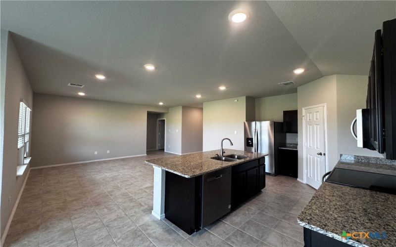 1010 Prairie Clover Drive, Killeen, TX 76543, 3 Bedrooms Bedrooms, ,2 BathroomsBathrooms,Residential Lease,For Rent,1010 Prairie Clover Drive,582196