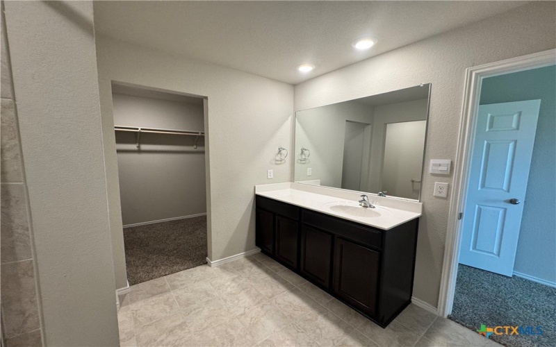 1010 Prairie Clover Drive, Killeen, TX 76543, 3 Bedrooms Bedrooms, ,2 BathroomsBathrooms,Residential Lease,For Rent,1010 Prairie Clover Drive,582196