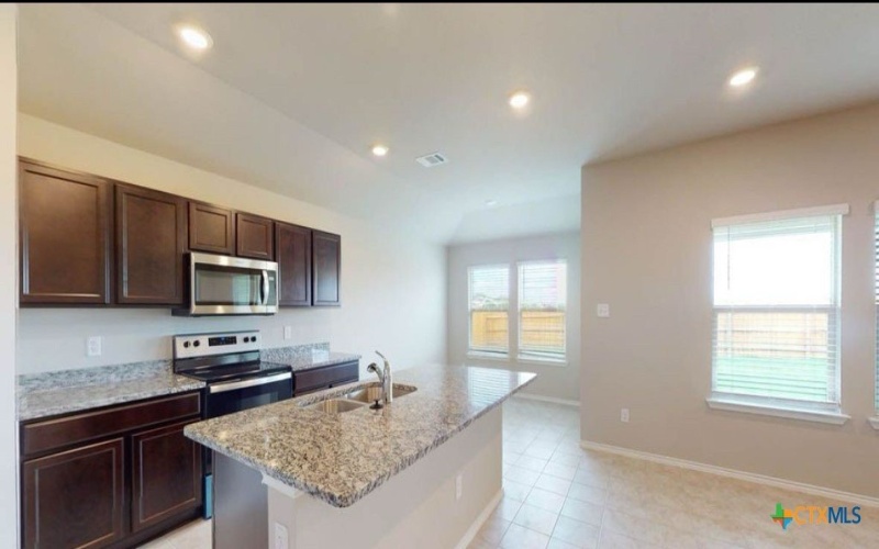 1010 Prairie Clover Drive, Killeen, TX 76543, 3 Bedrooms Bedrooms, ,2 BathroomsBathrooms,Residential Lease,For Rent,1010 Prairie Clover Drive,582196