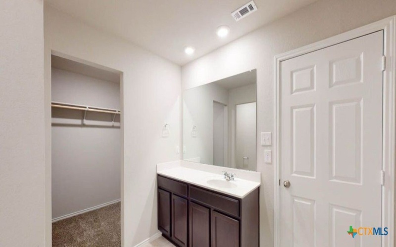 1010 Prairie Clover Drive, Killeen, TX 76543, 3 Bedrooms Bedrooms, ,2 BathroomsBathrooms,Residential Lease,For Rent,1010 Prairie Clover Drive,582196