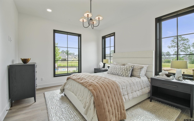 3312 FOREST COURT, Tyler, TX 75703, 4 Habitaciones Habitaciones , ,5 BañosBaños,Residential,En Venta,3312 FOREST COURT,25008518