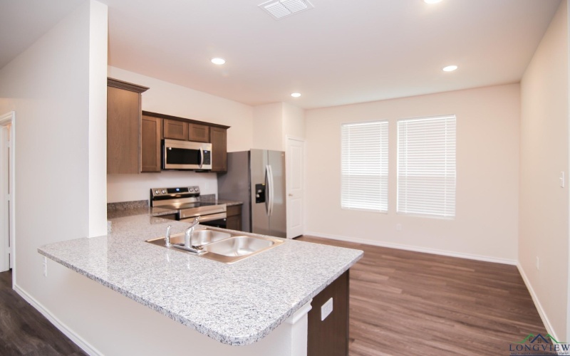 1602 Everwood Ct, Longview, TX 75604, 3 Habitaciones Habitaciones , ,2 BañosBaños,Residential,En Venta,1602 Everwood Ct,20253851