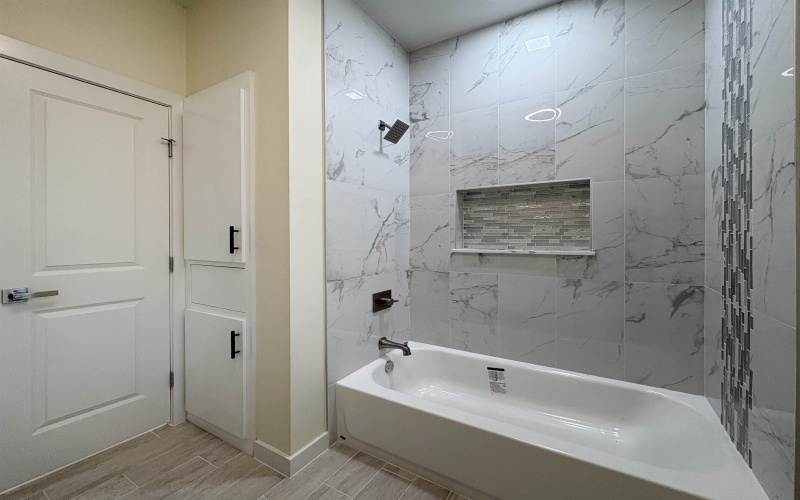 1620 Doctora Eve Perez Ln, LAREDO, TX 78046, 3 Habitaciones Habitaciones , ,2 BañosBaños,Residential,En Venta,1620 Doctora Eve Perez Ln,20252366