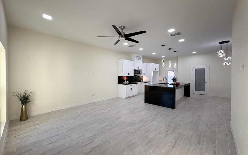 1620 Doctora Eve Perez Ln, LAREDO, TX 78046, 3 Habitaciones Habitaciones , ,2 BañosBaños,Residential,En Venta,1620 Doctora Eve Perez Ln,20252366