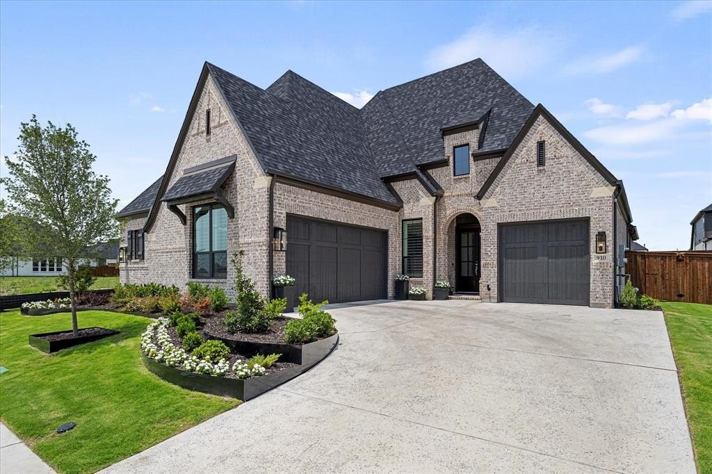 910 Montrose, Rockwall, TX 75087, 4 Bedrooms Bedrooms, ,5 BathroomsBathrooms,Residential,For Sale,910 Montrose,20943900