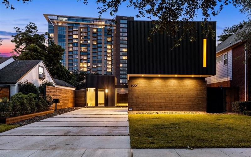 5029 Pershing Street, Dallas, TX 75206, 3 Habitaciones Habitaciones , ,3 BañosBaños,Residential,En Venta,5029 Pershing Street,20954462