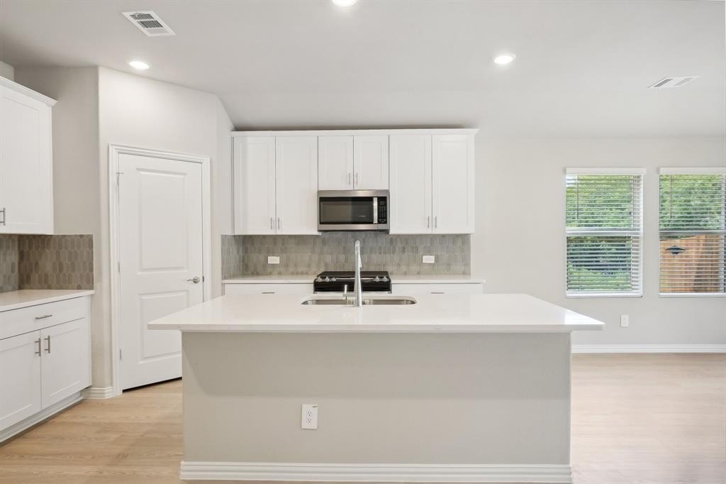 936 Linden Court, Lavon, TX 75166, 4 Habitaciones Habitaciones , ,3 BañosBaños,Residential,En Venta,936 Linden Court,20955123