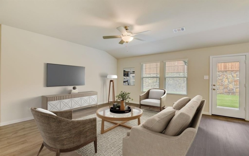 913 Lily Lane, Lavon, TX 75166, 4 Bedrooms Bedrooms, ,3 BathroomsBathrooms,Residential,For Sale,913 Lily Lane,20955251