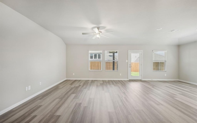 301 Sierra Ridge, Lavon, TX 75166, 3 Habitaciones Habitaciones , ,2 BañosBaños,Residential,En Venta,301 Sierra Ridge,20955297