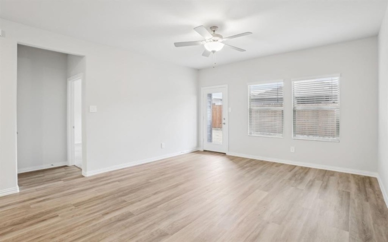 201 Greenbriar Drive, Princeton, TX 75071, 3 Habitaciones Habitaciones , ,2 BañosBaños,Residential,En Venta,201 Greenbriar Drive,20955409