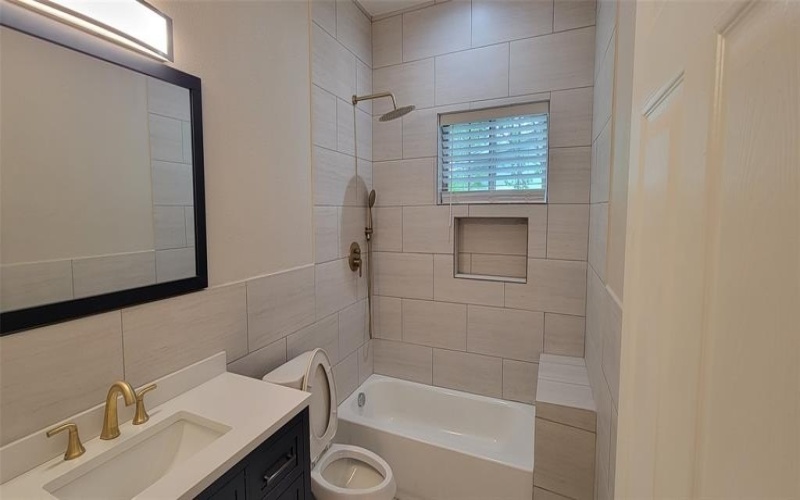 1305 Dewberry Drive, Wilmer, TX 75172, 3 Bedrooms Bedrooms, ,2 BathroomsBathrooms,Residential,For Sale,1305 Dewberry Drive,20955618