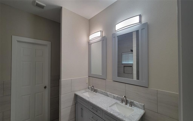 1305 Dewberry Drive, Wilmer, TX 75172, 3 Bedrooms Bedrooms, ,2 BathroomsBathrooms,Residential,For Sale,1305 Dewberry Drive,20955618