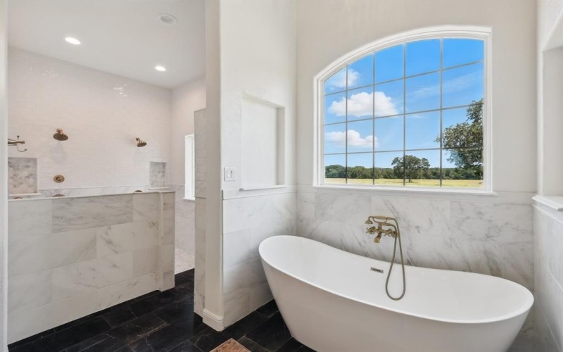 623 Lake Valley Road, Sunset, TX 76270, 4 Bedrooms Bedrooms, ,3 BathroomsBathrooms,Residential,For Sale,623 Lake Valley Road,20955908