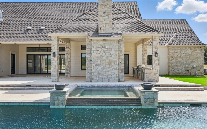 623 Lake Valley Road, Sunset, TX 76270, 4 Bedrooms Bedrooms, ,3 BathroomsBathrooms,Residential,For Sale,623 Lake Valley Road,20955908