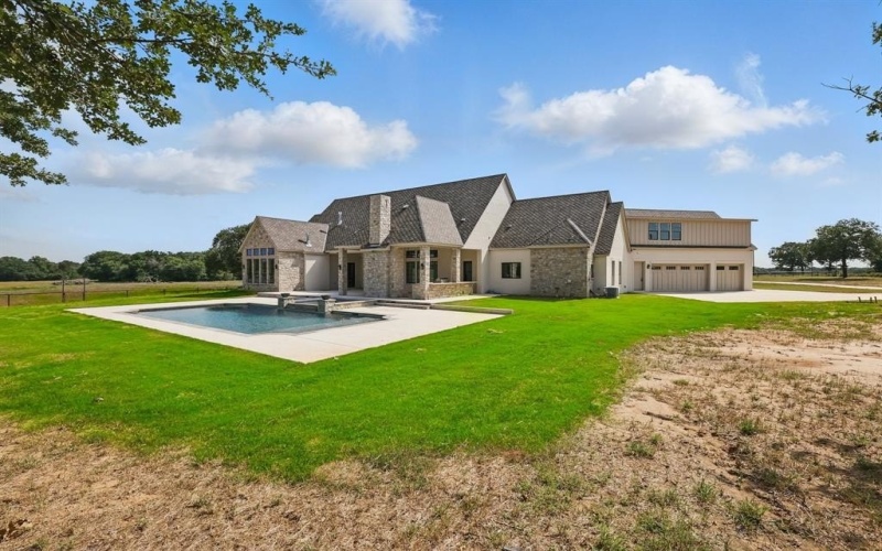623 Lake Valley Road, Sunset, TX 76270, 4 Bedrooms Bedrooms, ,3 BathroomsBathrooms,Residential,For Sale,623 Lake Valley Road,20955908