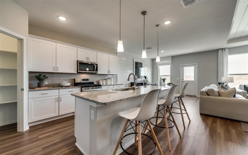 16128 Turtuga Drive, Fort Worth, TX 76052, 4 Habitaciones Habitaciones , ,2 BañosBaños,Residential,En Venta,16128 Turtuga Drive,20957747