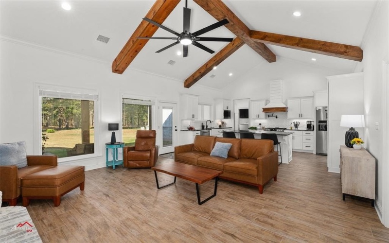 622 Justice Street, Stonewall, LA 71078, 4 Habitaciones Habitaciones , ,3 BañosBaños,Residential,En Venta,622 Justice Street,20957920