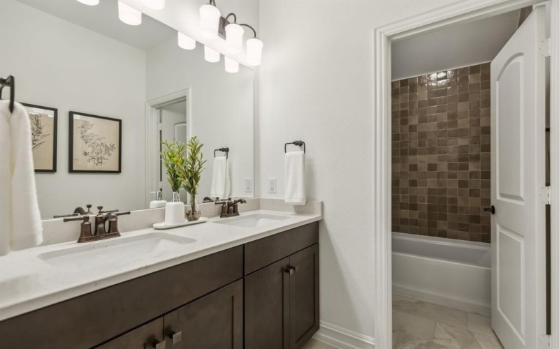 3905 Calderwood Drive, McKinney, TX 75071, 5 Bedrooms Bedrooms, ,5 BathroomsBathrooms,Residential,For Sale,3905 Calderwood Drive,20957924