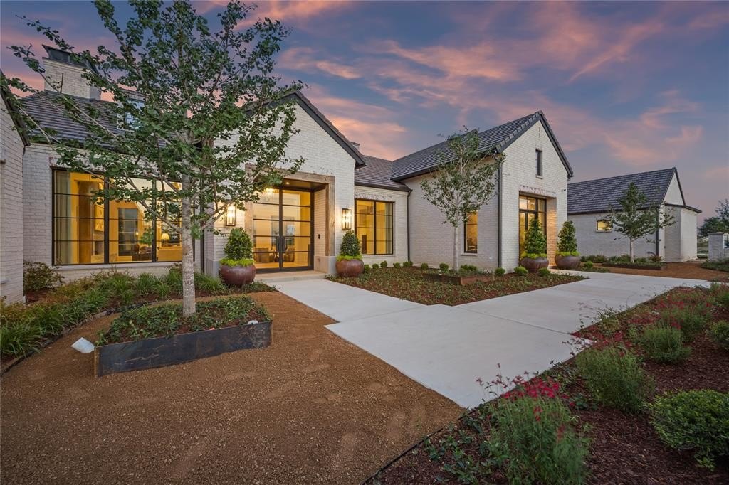 4557 Saint Estephe Place, Fort Worth, TX 76126, 4 Habitaciones Habitaciones , ,5 BañosBaños,Residential,En Venta,4557 Saint Estephe Place,20957972