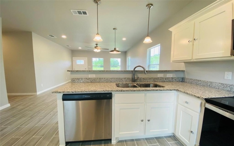 4705 Washington Street, Greenville, TX 75401, 3 Habitaciones Habitaciones , ,2 BañosBaños,Residential Lease,En Alquiler,4705 Washington Street,20957979