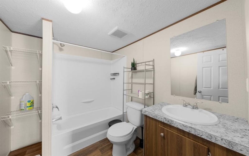 562 VZ COUNTY ROAD 1220, Grand Saline, TX 75140, 4 Habitaciones Habitaciones , ,2 BañosBaños,Residential,En Venta,562 VZ COUNTY ROAD 1220,20957993