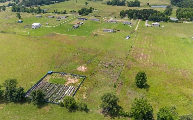 562 VZ COUNTY ROAD 1220, Grand Saline, TX 75140, 4 Habitaciones Habitaciones , ,2 BañosBaños,Residential,En Venta,562 VZ COUNTY ROAD 1220,20957993