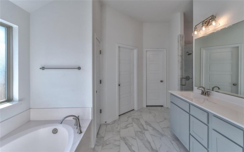 6817 Trail Rock, Benbrook, TX 76126, 4 Habitaciones Habitaciones , ,2 BañosBaños,Residential,En Venta,6817 Trail Rock,20958133